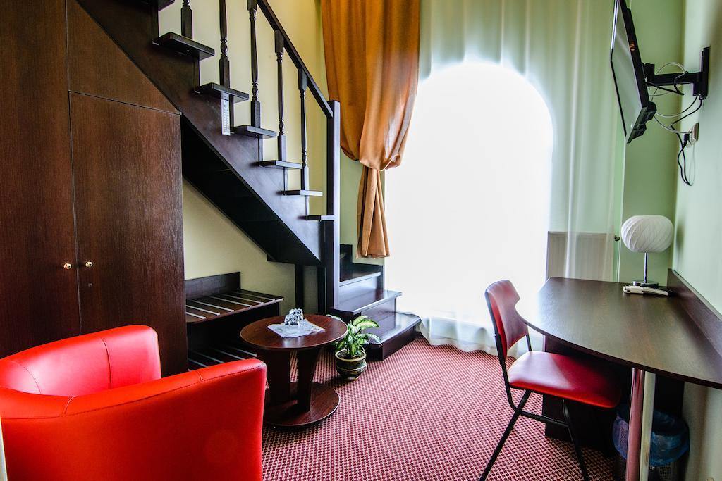 Terminal-A Hotel Rjaszne-Ruszke Szoba fotó